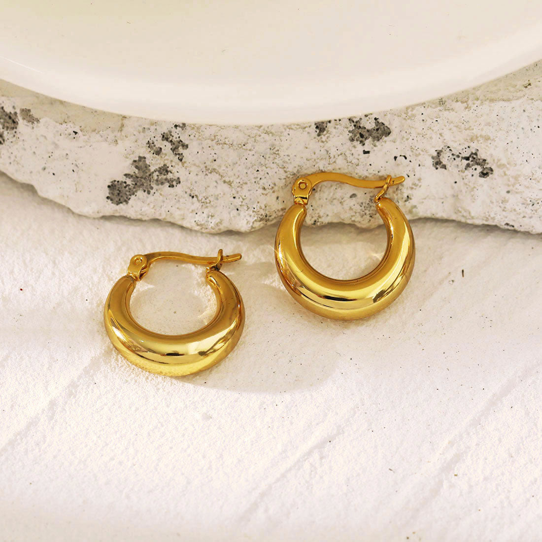 Everyday Felicia Hoops